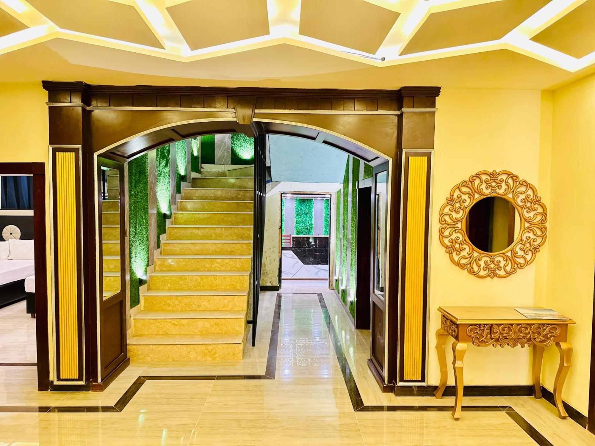 Blue Moon Continental Hotel Islamabad Bagian luar foto