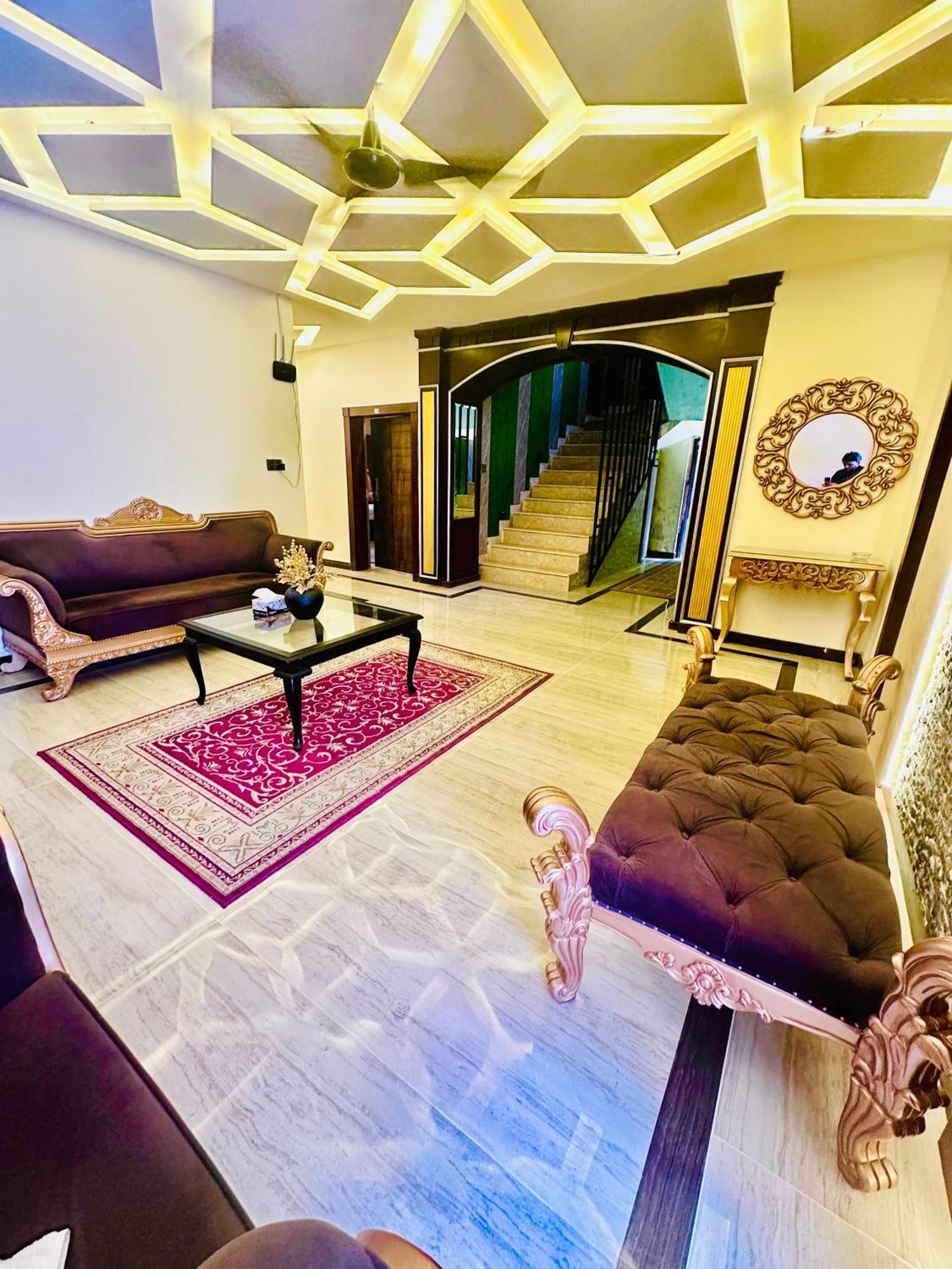 Blue Moon Continental Hotel Islamabad Bagian luar foto