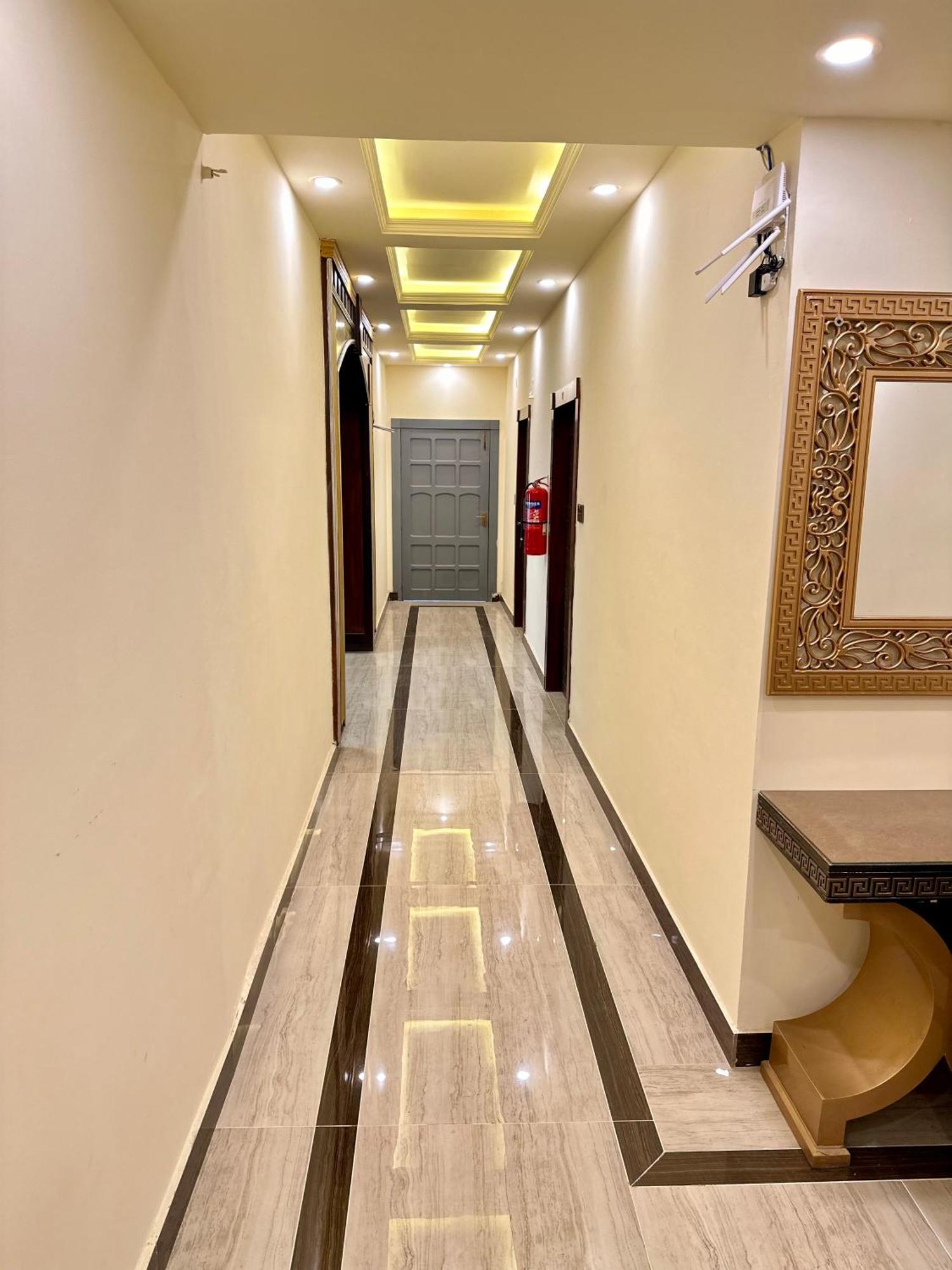Blue Moon Continental Hotel Islamabad Bagian luar foto
