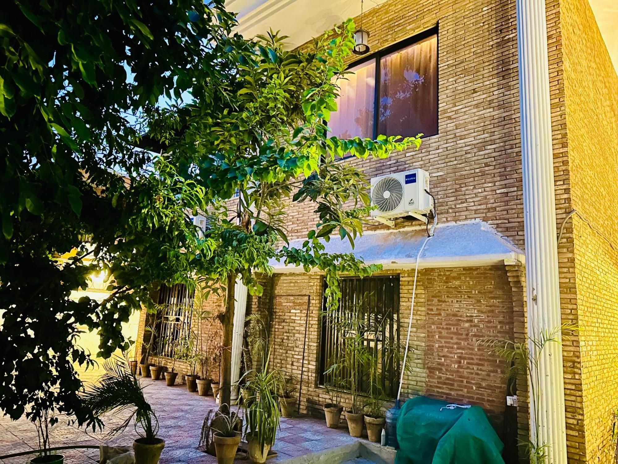 Blue Moon Continental Hotel Islamabad Bagian luar foto